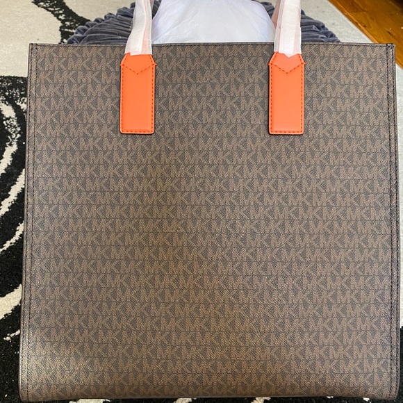 Michael Kors Tote - Picture 3 of 6